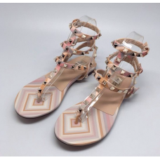 Женские кожаные сандалии Valentino Garavani Rockstud цветные Женские кожаные сандалии Valentino Garavani Rockstud цветные