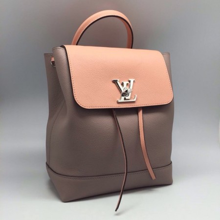 Женский брендовый кожаный рюкзак Louis Vuitton LockMe