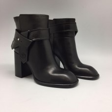 Женские осенние кожаные сапоги Louis Vuitton Женские осенние кожаные сапоги Louis Vuitton