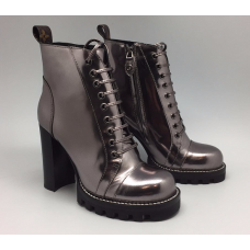 Женские осенние кожаные ботильоны Louis Vuitton Star Trial на платформе Женские осенние кожаные ботильоны Louis Vuitton Star Trial на платформе