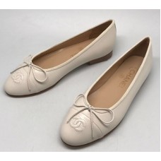 Женские кожаные  брендовые  балетки Chanel Cruise белые  Женские кожаные  брендовые  балетки Chanel Cruise белые